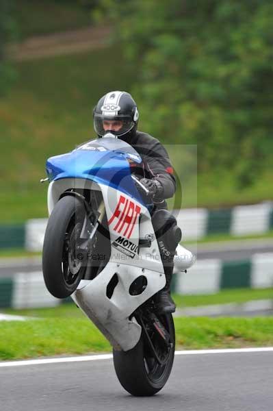 Motorcycle action photographs;cadwell;cadwell park photographs;event digital images;eventdigitalimages;motor racing louth lincolnshire;no limits trackday;peter wileman photography;trackday;trackday digital images;trackday photos