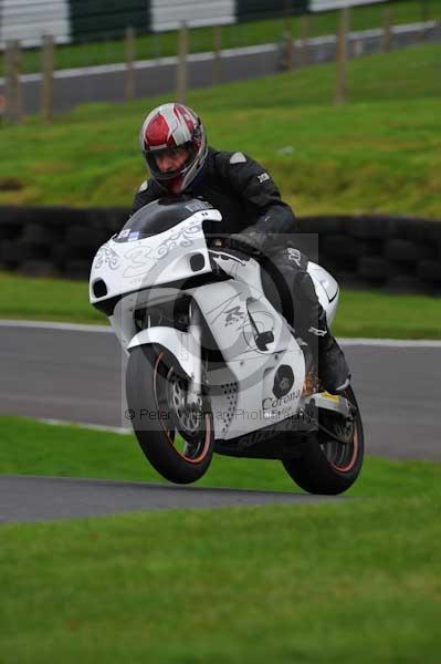 Motorcycle action photographs;cadwell;cadwell park photographs;event digital images;eventdigitalimages;motor racing louth lincolnshire;no limits trackday;peter wileman photography;trackday;trackday digital images;trackday photos