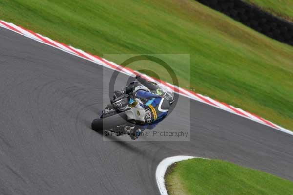 Motorcycle action photographs;cadwell;cadwell park photographs;event digital images;eventdigitalimages;motor racing louth lincolnshire;no limits trackday;peter wileman photography;trackday;trackday digital images;trackday photos