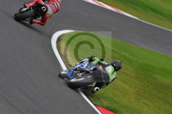 Motorcycle action photographs;cadwell;cadwell park photographs;event digital images;eventdigitalimages;motor racing louth lincolnshire;no limits trackday;peter wileman photography;trackday;trackday digital images;trackday photos