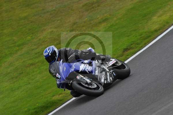 Motorcycle action photographs;cadwell;cadwell park photographs;event digital images;eventdigitalimages;motor racing louth lincolnshire;no limits trackday;peter wileman photography;trackday;trackday digital images;trackday photos