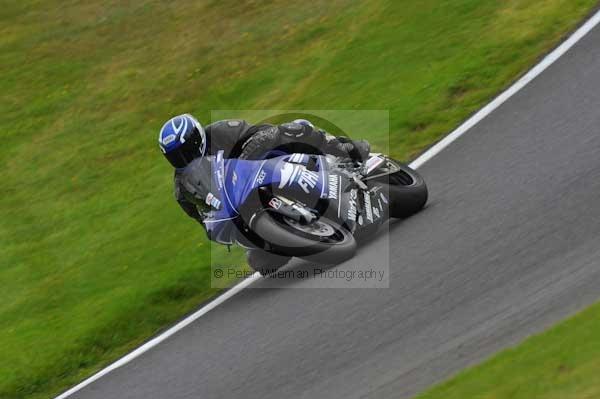 Motorcycle action photographs;cadwell;cadwell park photographs;event digital images;eventdigitalimages;motor racing louth lincolnshire;no limits trackday;peter wileman photography;trackday;trackday digital images;trackday photos