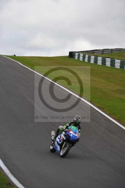 Motorcycle action photographs;cadwell;cadwell park photographs;event digital images;eventdigitalimages;motor racing louth lincolnshire;no limits trackday;peter wileman photography;trackday;trackday digital images;trackday photos