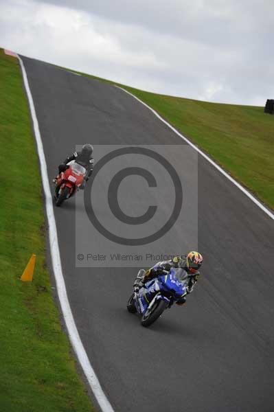 Motorcycle action photographs;cadwell;cadwell park photographs;event digital images;eventdigitalimages;motor racing louth lincolnshire;no limits trackday;peter wileman photography;trackday;trackday digital images;trackday photos