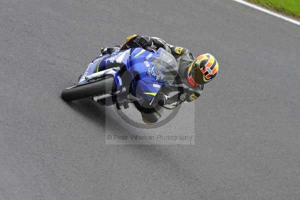 Motorcycle action photographs;cadwell;cadwell park photographs;event digital images;eventdigitalimages;motor racing louth lincolnshire;no limits trackday;peter wileman photography;trackday;trackday digital images;trackday photos