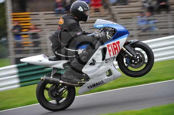 Motorcycle action photographs;cadwell;cadwell park photographs;event digital images;eventdigitalimages;motor racing louth lincolnshire;no limits trackday;peter wileman photography;trackday;trackday digital images;trackday photos