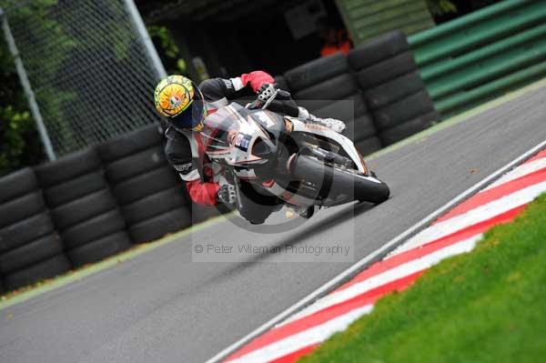 Motorcycle action photographs;cadwell;cadwell park photographs;event digital images;eventdigitalimages;motor racing louth lincolnshire;no limits trackday;peter wileman photography;trackday;trackday digital images;trackday photos