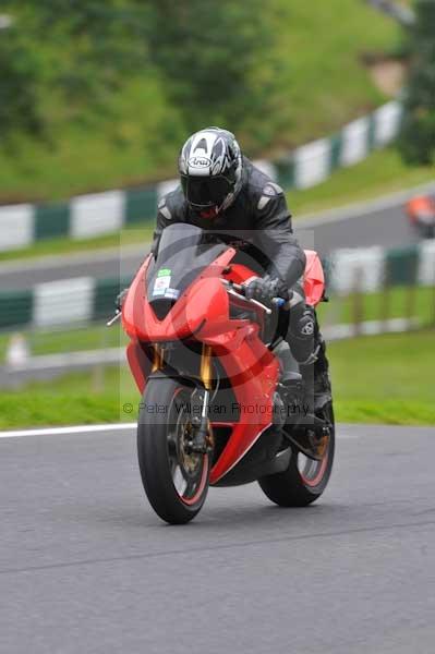 Motorcycle action photographs;cadwell;cadwell park photographs;event digital images;eventdigitalimages;motor racing louth lincolnshire;no limits trackday;peter wileman photography;trackday;trackday digital images;trackday photos