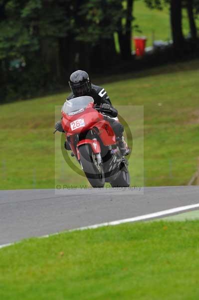 Motorcycle action photographs;cadwell;cadwell park photographs;event digital images;eventdigitalimages;motor racing louth lincolnshire;no limits trackday;peter wileman photography;trackday;trackday digital images;trackday photos