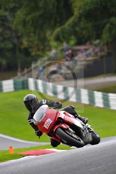 Motorcycle action photographs;cadwell;cadwell park photographs;event digital images;eventdigitalimages;motor racing louth lincolnshire;no limits trackday;peter wileman photography;trackday;trackday digital images;trackday photos