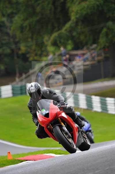 Motorcycle action photographs;cadwell;cadwell park photographs;event digital images;eventdigitalimages;motor racing louth lincolnshire;no limits trackday;peter wileman photography;trackday;trackday digital images;trackday photos