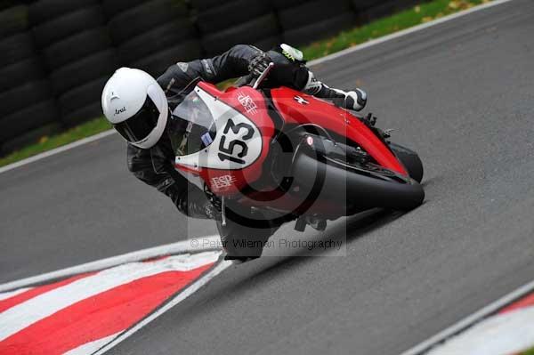 Motorcycle action photographs;cadwell;cadwell park photographs;event digital images;eventdigitalimages;motor racing louth lincolnshire;no limits trackday;peter wileman photography;trackday;trackday digital images;trackday photos