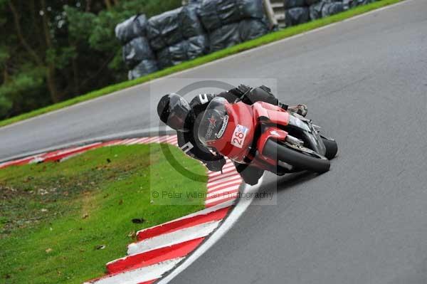 Motorcycle action photographs;cadwell;cadwell park photographs;event digital images;eventdigitalimages;motor racing louth lincolnshire;no limits trackday;peter wileman photography;trackday;trackday digital images;trackday photos