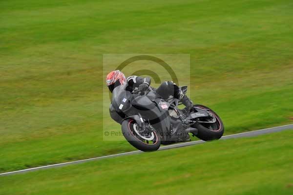 Motorcycle action photographs;cadwell;cadwell park photographs;event digital images;eventdigitalimages;motor racing louth lincolnshire;no limits trackday;peter wileman photography;trackday;trackday digital images;trackday photos