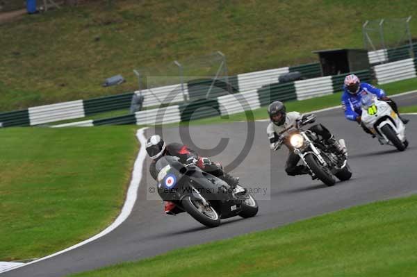 Motorcycle action photographs;cadwell;cadwell park photographs;event digital images;eventdigitalimages;motor racing louth lincolnshire;no limits trackday;peter wileman photography;trackday;trackday digital images;trackday photos