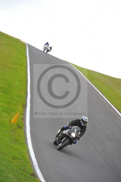 Motorcycle action photographs;cadwell;cadwell park photographs;event digital images;eventdigitalimages;motor racing louth lincolnshire;no limits trackday;peter wileman photography;trackday;trackday digital images;trackday photos