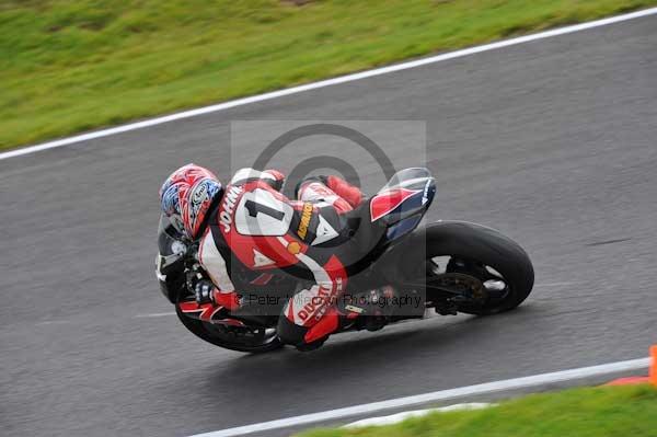 Motorcycle action photographs;cadwell;cadwell park photographs;event digital images;eventdigitalimages;motor racing louth lincolnshire;no limits trackday;peter wileman photography;trackday;trackday digital images;trackday photos