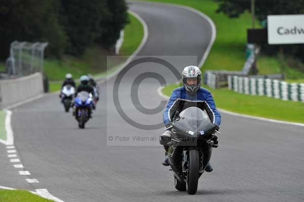 Motorcycle action photographs;cadwell;cadwell park photographs;event digital images;eventdigitalimages;motor racing louth lincolnshire;no limits trackday;peter wileman photography;trackday;trackday digital images;trackday photos