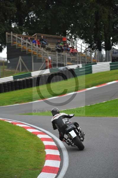 Motorcycle action photographs;cadwell;cadwell park photographs;event digital images;eventdigitalimages;motor racing louth lincolnshire;no limits trackday;peter wileman photography;trackday;trackday digital images;trackday photos