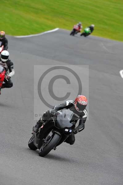 Motorcycle action photographs;cadwell;cadwell park photographs;event digital images;eventdigitalimages;motor racing louth lincolnshire;no limits trackday;peter wileman photography;trackday;trackday digital images;trackday photos