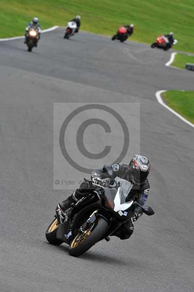 Motorcycle action photographs;cadwell;cadwell park photographs;event digital images;eventdigitalimages;motor racing louth lincolnshire;no limits trackday;peter wileman photography;trackday;trackday digital images;trackday photos