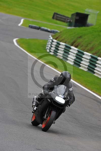 Motorcycle action photographs;cadwell;cadwell park photographs;event digital images;eventdigitalimages;motor racing louth lincolnshire;no limits trackday;peter wileman photography;trackday;trackday digital images;trackday photos