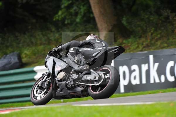 Motorcycle action photographs;cadwell;cadwell park photographs;event digital images;eventdigitalimages;motor racing louth lincolnshire;no limits trackday;peter wileman photography;trackday;trackday digital images;trackday photos