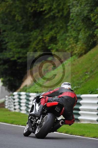 Motorcycle action photographs;cadwell;cadwell park photographs;event digital images;eventdigitalimages;motor racing louth lincolnshire;no limits trackday;peter wileman photography;trackday;trackday digital images;trackday photos