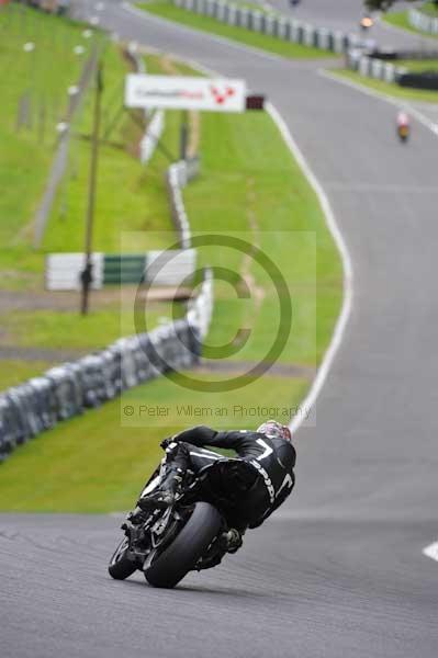 Motorcycle action photographs;cadwell;cadwell park photographs;event digital images;eventdigitalimages;motor racing louth lincolnshire;no limits trackday;peter wileman photography;trackday;trackday digital images;trackday photos