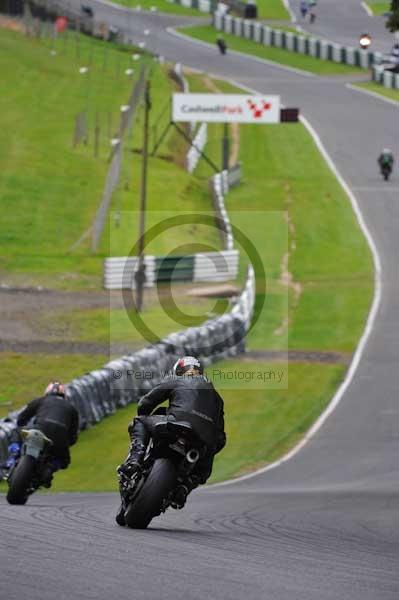 Motorcycle action photographs;cadwell;cadwell park photographs;event digital images;eventdigitalimages;motor racing louth lincolnshire;no limits trackday;peter wileman photography;trackday;trackday digital images;trackday photos