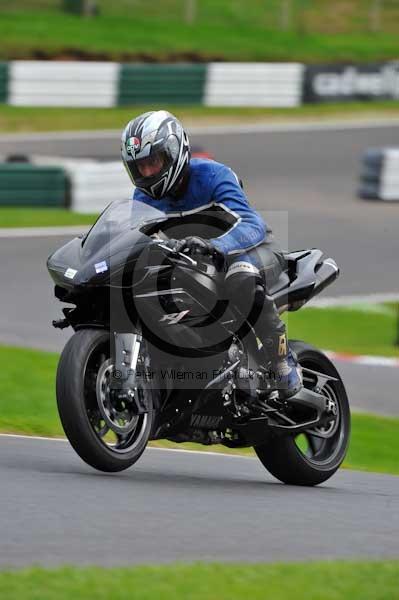 Motorcycle action photographs;cadwell;cadwell park photographs;event digital images;eventdigitalimages;motor racing louth lincolnshire;no limits trackday;peter wileman photography;trackday;trackday digital images;trackday photos