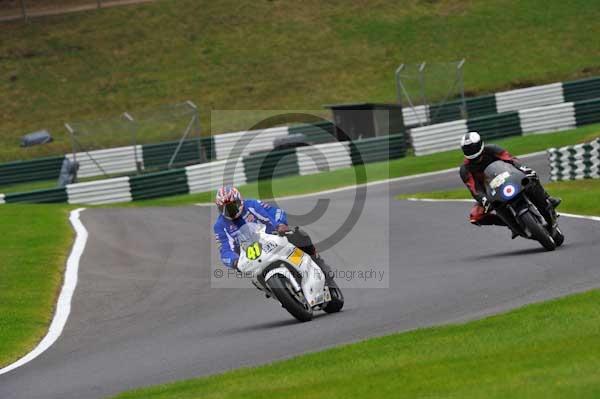 Motorcycle action photographs;cadwell;cadwell park photographs;event digital images;eventdigitalimages;motor racing louth lincolnshire;no limits trackday;peter wileman photography;trackday;trackday digital images;trackday photos