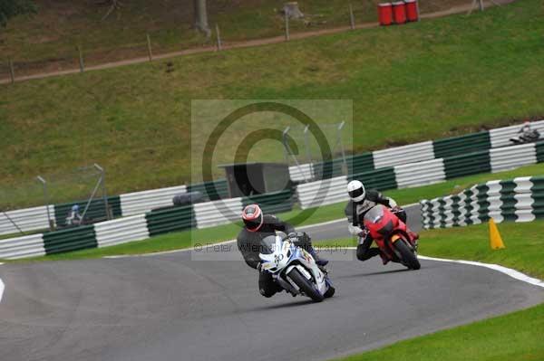 Motorcycle action photographs;cadwell;cadwell park photographs;event digital images;eventdigitalimages;motor racing louth lincolnshire;no limits trackday;peter wileman photography;trackday;trackday digital images;trackday photos