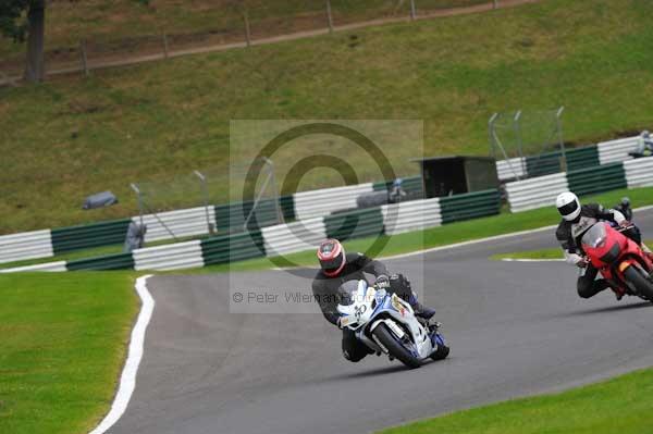 Motorcycle action photographs;cadwell;cadwell park photographs;event digital images;eventdigitalimages;motor racing louth lincolnshire;no limits trackday;peter wileman photography;trackday;trackday digital images;trackday photos