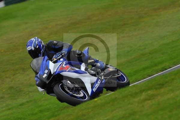 Motorcycle action photographs;cadwell;cadwell park photographs;event digital images;eventdigitalimages;motor racing louth lincolnshire;no limits trackday;peter wileman photography;trackday;trackday digital images;trackday photos