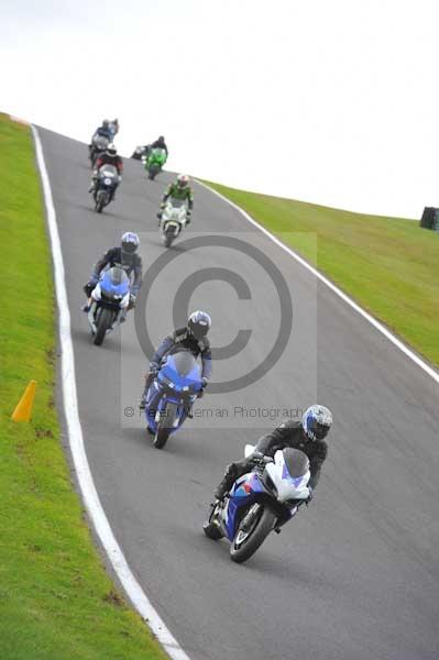 Motorcycle action photographs;cadwell;cadwell park photographs;event digital images;eventdigitalimages;motor racing louth lincolnshire;no limits trackday;peter wileman photography;trackday;trackday digital images;trackday photos