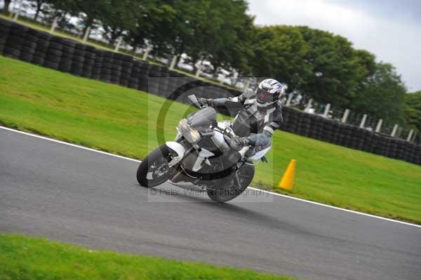 Motorcycle action photographs;cadwell;cadwell park photographs;event digital images;eventdigitalimages;motor racing louth lincolnshire;no limits trackday;peter wileman photography;trackday;trackday digital images;trackday photos