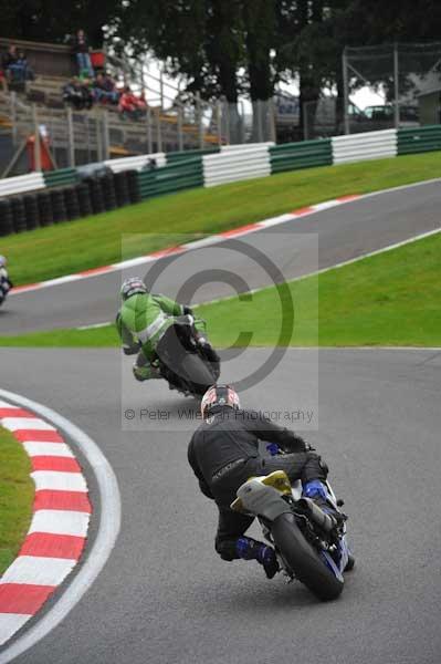 Motorcycle action photographs;cadwell;cadwell park photographs;event digital images;eventdigitalimages;motor racing louth lincolnshire;no limits trackday;peter wileman photography;trackday;trackday digital images;trackday photos