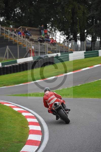 Motorcycle action photographs;cadwell;cadwell park photographs;event digital images;eventdigitalimages;motor racing louth lincolnshire;no limits trackday;peter wileman photography;trackday;trackday digital images;trackday photos