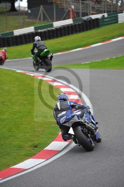 Motorcycle action photographs;cadwell;cadwell park photographs;event digital images;eventdigitalimages;motor racing louth lincolnshire;no limits trackday;peter wileman photography;trackday;trackday digital images;trackday photos