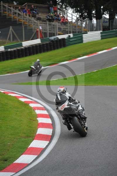 Motorcycle action photographs;cadwell;cadwell park photographs;event digital images;eventdigitalimages;motor racing louth lincolnshire;no limits trackday;peter wileman photography;trackday;trackday digital images;trackday photos