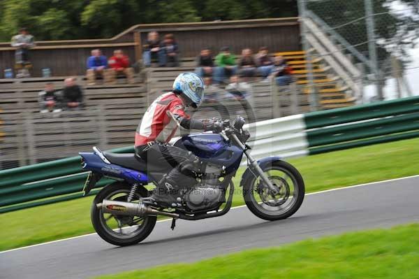 Motorcycle action photographs;cadwell;cadwell park photographs;event digital images;eventdigitalimages;motor racing louth lincolnshire;no limits trackday;peter wileman photography;trackday;trackday digital images;trackday photos