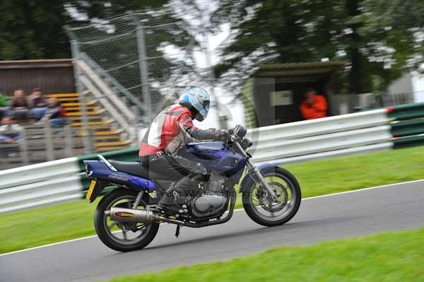 Motorcycle action photographs;cadwell;cadwell park photographs;event digital images;eventdigitalimages;motor racing louth lincolnshire;no limits trackday;peter wileman photography;trackday;trackday digital images;trackday photos