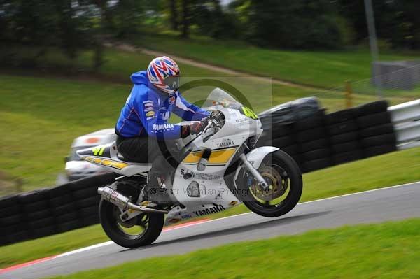 Motorcycle action photographs;cadwell;cadwell park photographs;event digital images;eventdigitalimages;motor racing louth lincolnshire;no limits trackday;peter wileman photography;trackday;trackday digital images;trackday photos