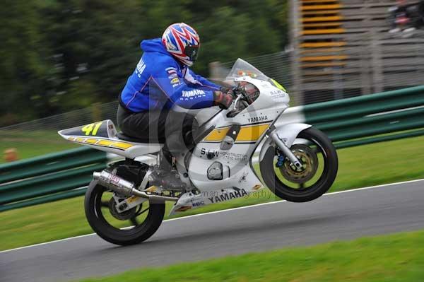 Motorcycle action photographs;cadwell;cadwell park photographs;event digital images;eventdigitalimages;motor racing louth lincolnshire;no limits trackday;peter wileman photography;trackday;trackday digital images;trackday photos