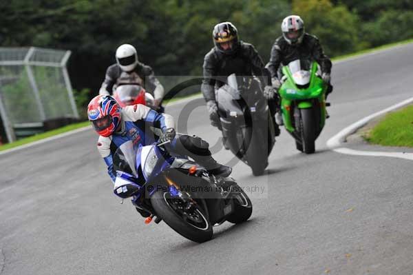 Motorcycle action photographs;cadwell;cadwell park photographs;event digital images;eventdigitalimages;motor racing louth lincolnshire;no limits trackday;peter wileman photography;trackday;trackday digital images;trackday photos