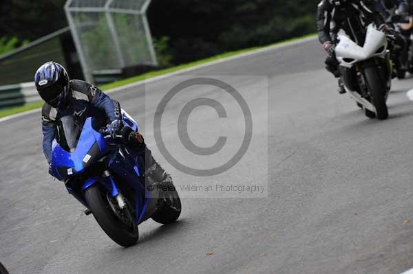 Motorcycle action photographs;cadwell;cadwell park photographs;event digital images;eventdigitalimages;motor racing louth lincolnshire;no limits trackday;peter wileman photography;trackday;trackday digital images;trackday photos