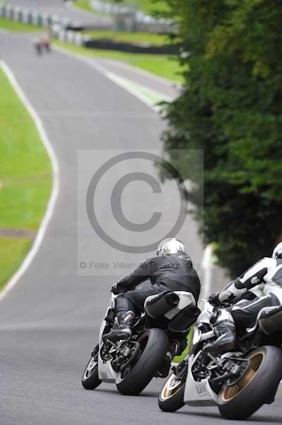 Motorcycle action photographs;cadwell;cadwell park photographs;event digital images;eventdigitalimages;motor racing louth lincolnshire;no limits trackday;peter wileman photography;trackday;trackday digital images;trackday photos