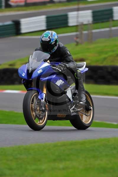 Motorcycle action photographs;cadwell;cadwell park photographs;event digital images;eventdigitalimages;motor racing louth lincolnshire;no limits trackday;peter wileman photography;trackday;trackday digital images;trackday photos