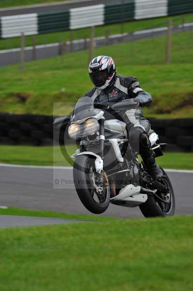 Motorcycle action photographs;cadwell;cadwell park photographs;event digital images;eventdigitalimages;motor racing louth lincolnshire;no limits trackday;peter wileman photography;trackday;trackday digital images;trackday photos